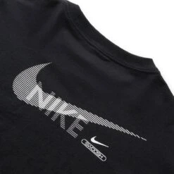 Nike WOMENS SPORTSWEAR SWOOSH CREW -Bodega NIKESPORTSWEARSWOOSHCRWBLACKWHITEXSDR5632 010 4