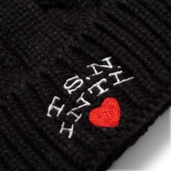 T.S.N. HEART BEANIE -Bodega ThisisneverthatT.S.N.HEARTBEANIEBLACKOSTN223KHWBE01 3