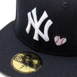 NEW ERA 59FIFTY NEW YORK YANKEES TEAM HEART FITTED CAP 11 NEW ERA 59FIFTY NEW YORK YANKEES TEAM HEART FITTED CAP -Bodega neweraTEAMHEART595010112NEYYANOTCNAVY760243662 4